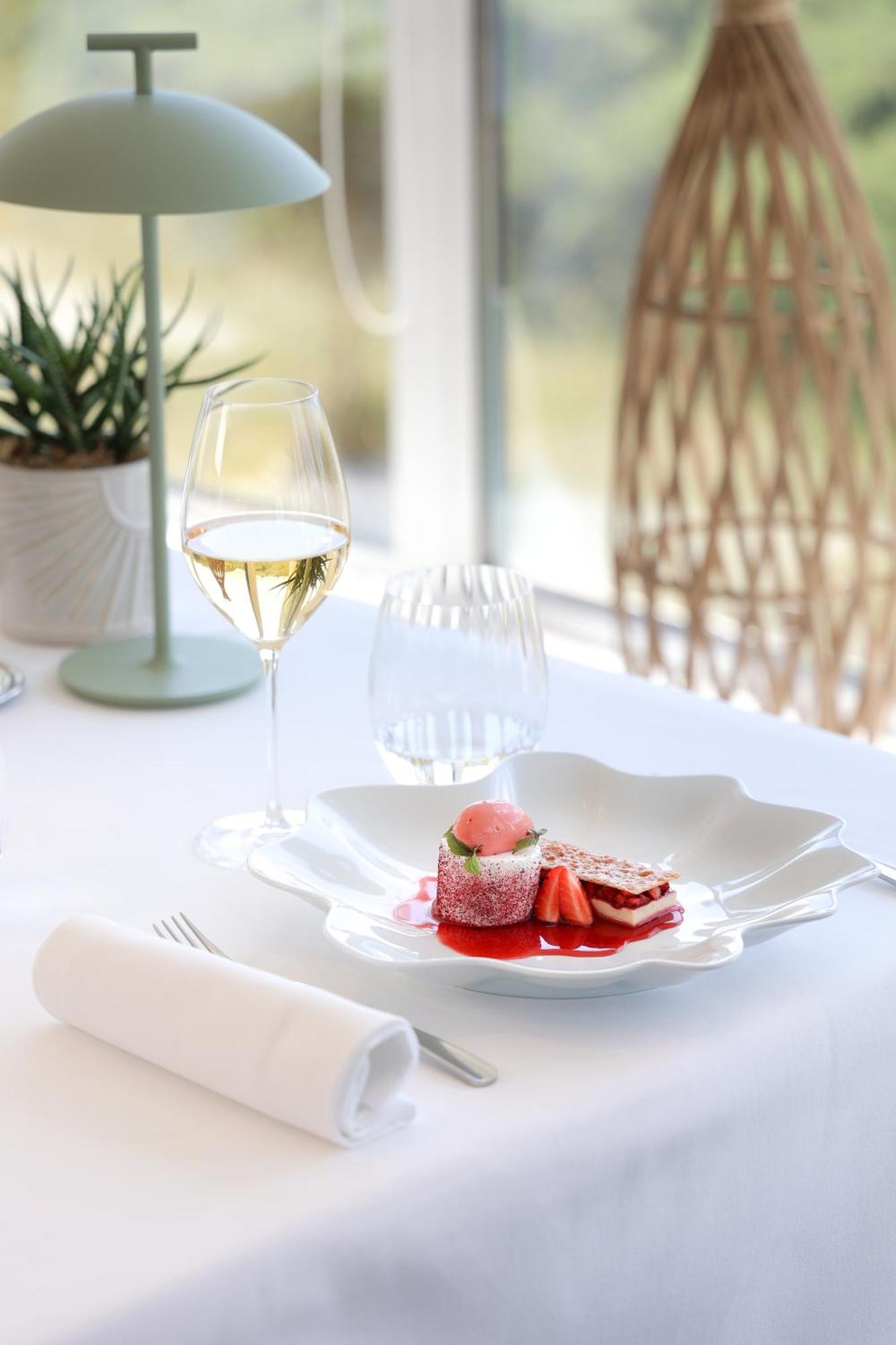 Hotel & Spa Le Grand Large Dolus-d'Oleron Exterior photo